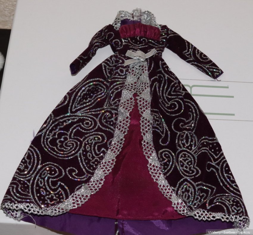 Платье 1997 Winter Fantasy Barbie