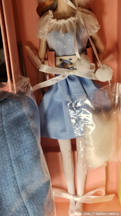 Poppy Parker in Switzerland (фото 5)