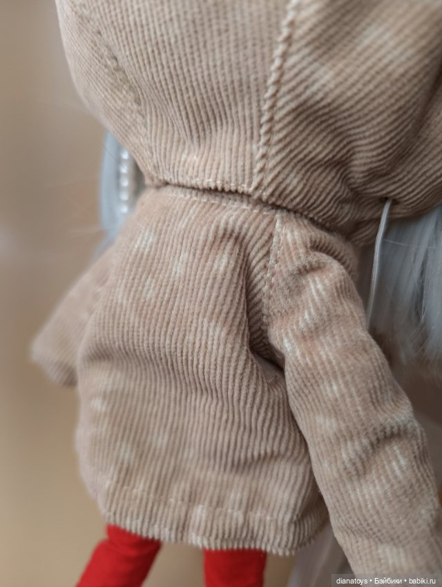 Куртка для Блайз, съемный капюшон (фото 4)