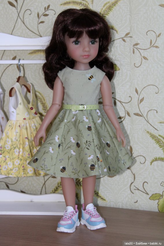 Платье для Ruby Red — Одежда для кукол