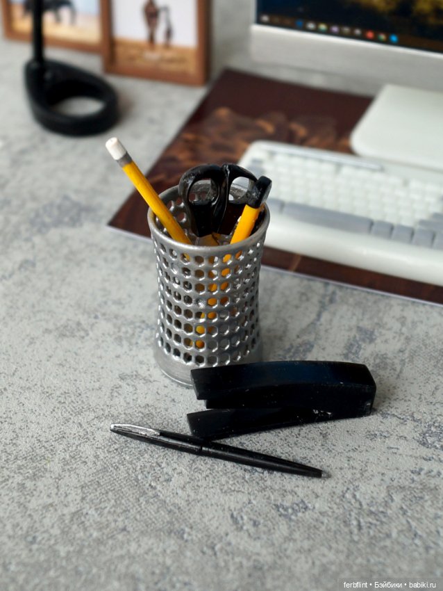 Настольный набор №13 масштаб 1:6 (фото 6)