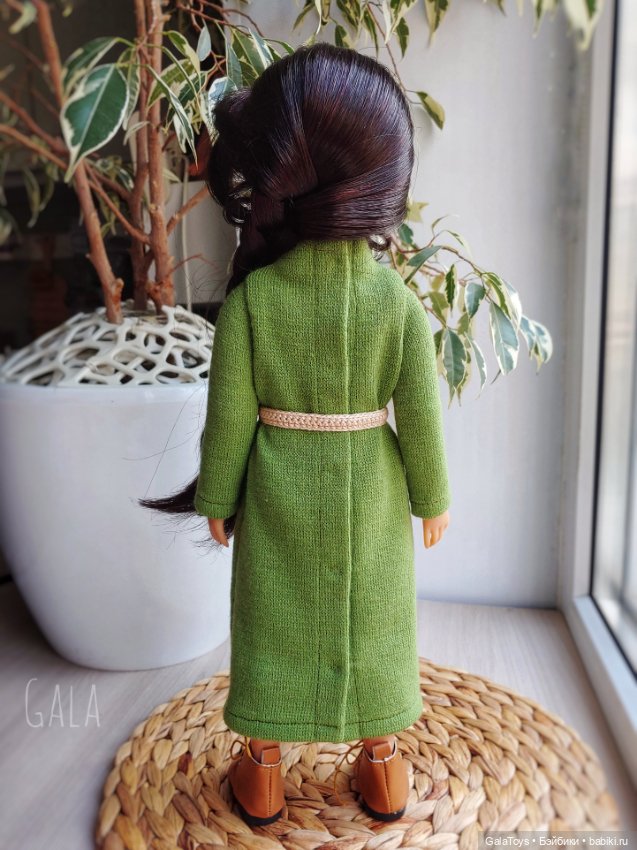 Одежда для Ruby Red 37 см. Платье с аксессуарами (фото 2)