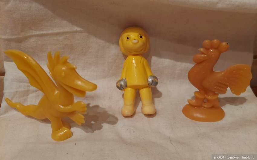 Фигурки из колкого пластика лотом (фото 2)