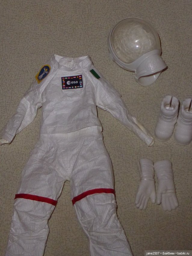 Полный аутфит Барби Barbie Samantha Cristoforetti новый (фото 2)
