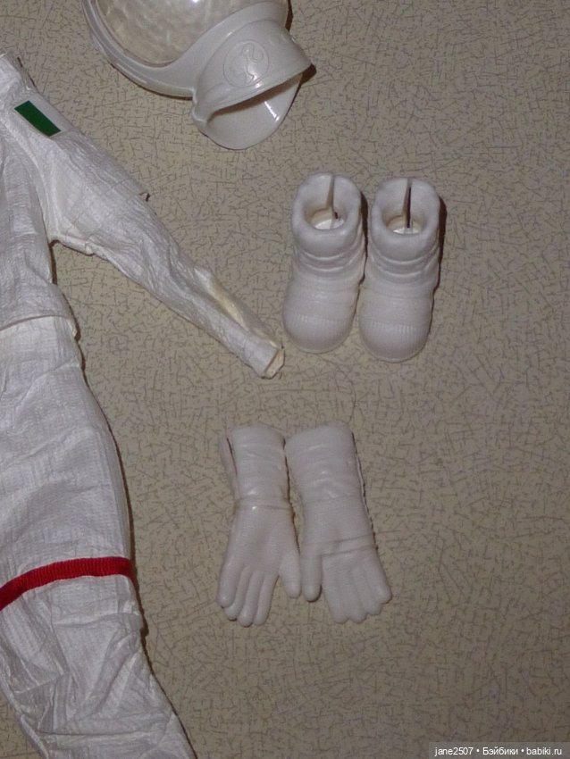 Полный аутфит Барби Barbie Samantha Cristoforetti новый (фото 3)