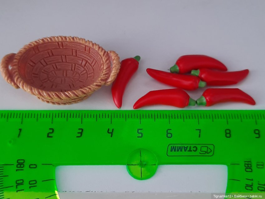 Корзинка с перчиками — Миниатюра для кукол (фото 5)