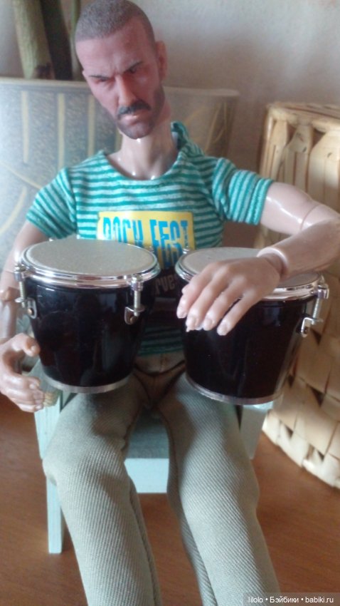 Музыкальный инструмент для ваших юношей