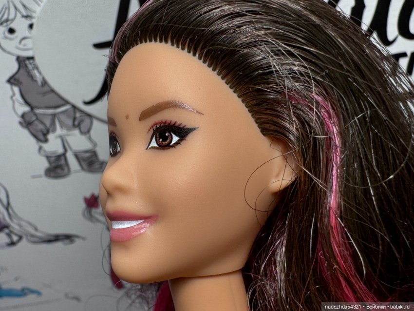 Барби Лесли на теле йоги Милли (фото 6)