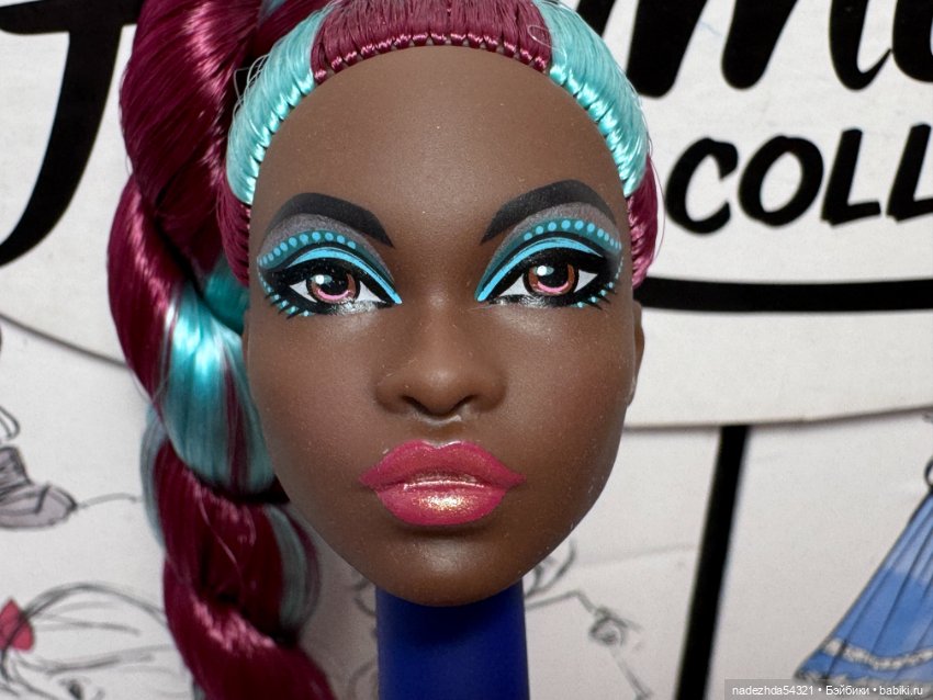 Голова Барби коллекция Фантазия Бирюза (фото 4)