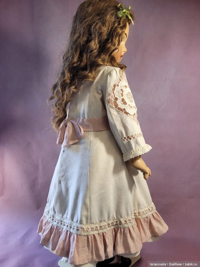 Платье и боннет для куклы 70-75 см (фото 3)
