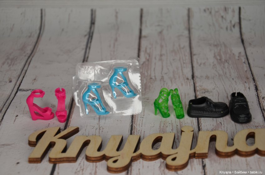 На барби босоножки от Лины Лукс, на кена (фото 2)