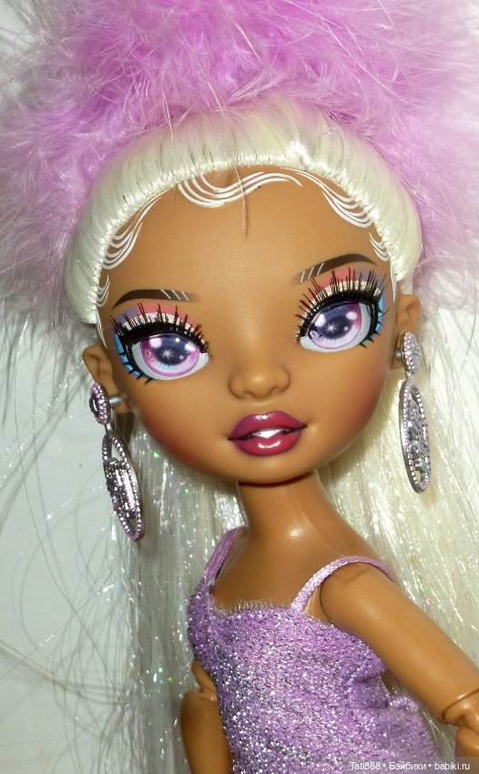 Rainbow high Mainstream Edition Roxie Grand Holiday (фото 8)