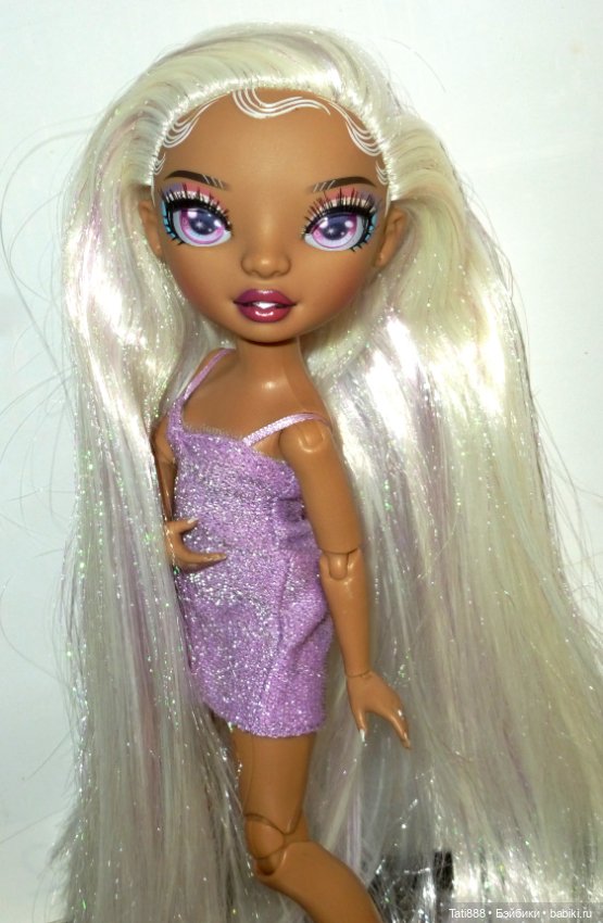 Rainbow high Mainstream Edition Roxie Grand Holiday (фото 4)