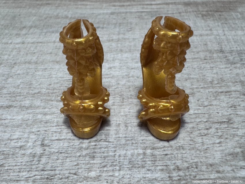 Китайский аутфит, пародия на Дивали