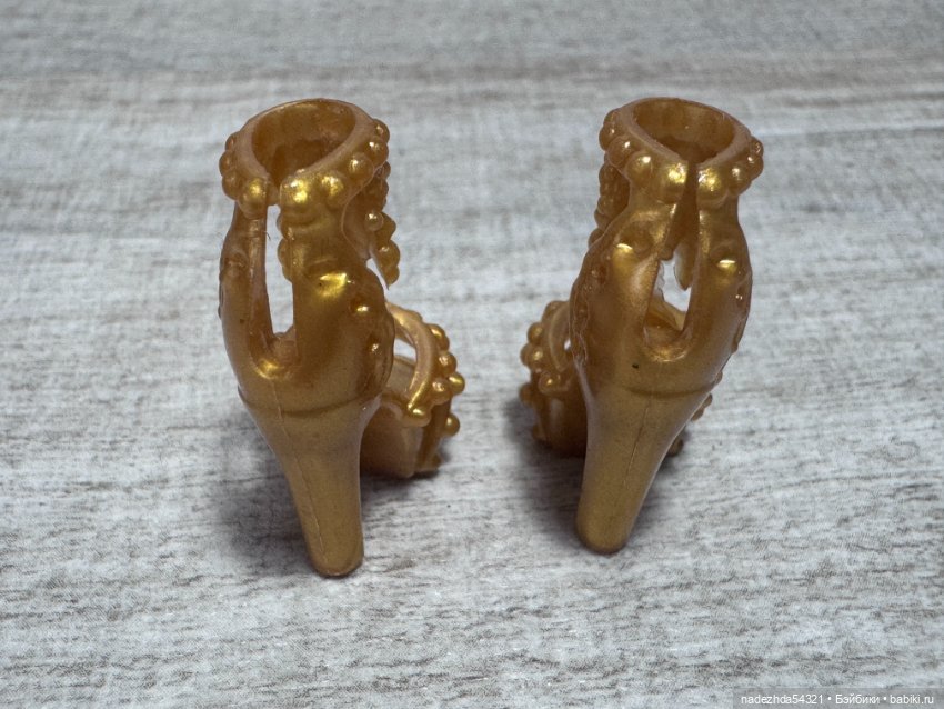 Китайский аутфит, пародия на Дивали