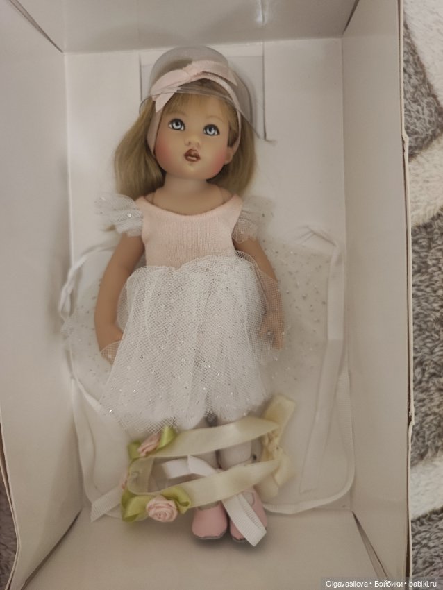 Очаровательная Райли от Хелен Киш