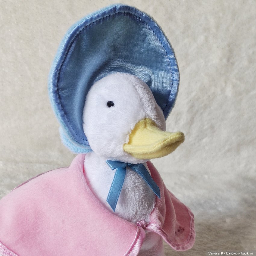 Мягкая игрушка плюшевая утка-дочка Джемайна, 22 см (фото 5)