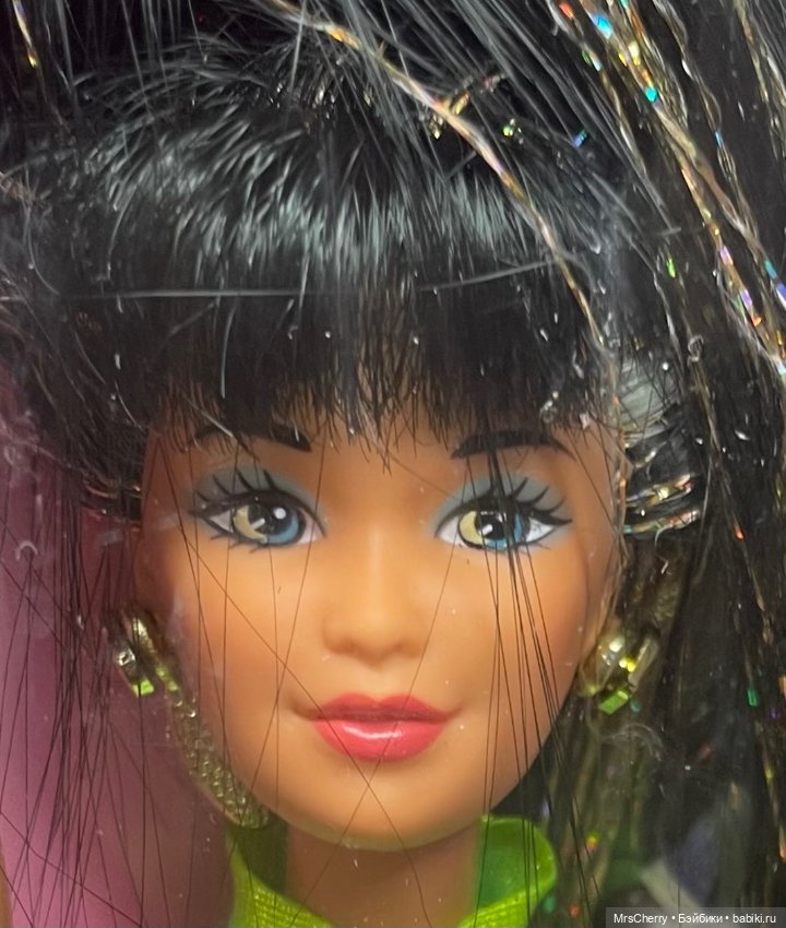 Кира / Splash n color Kira Barbie (фото 8)