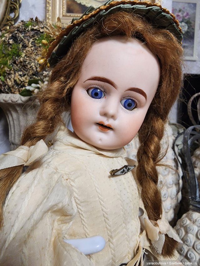 Ранняя антикварная куколка Сонненберг кабинетного размера (фото 2)