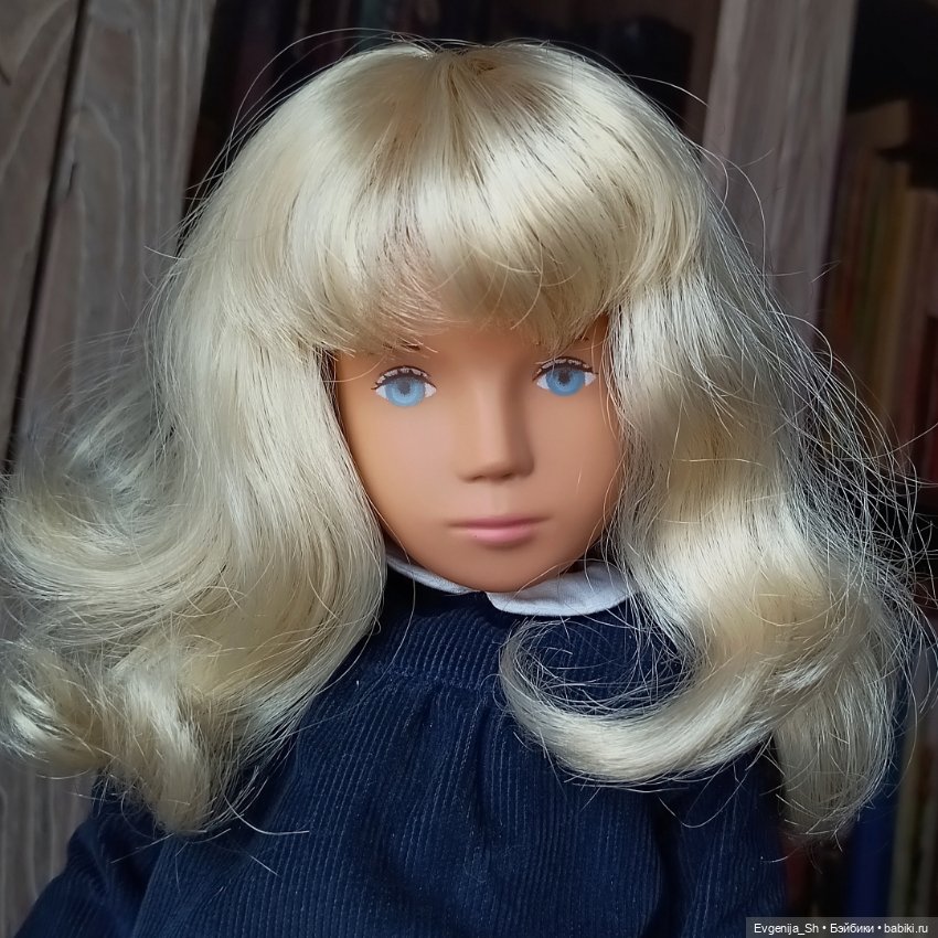 Sasha doll N1 20 Years Anniversary Trendon