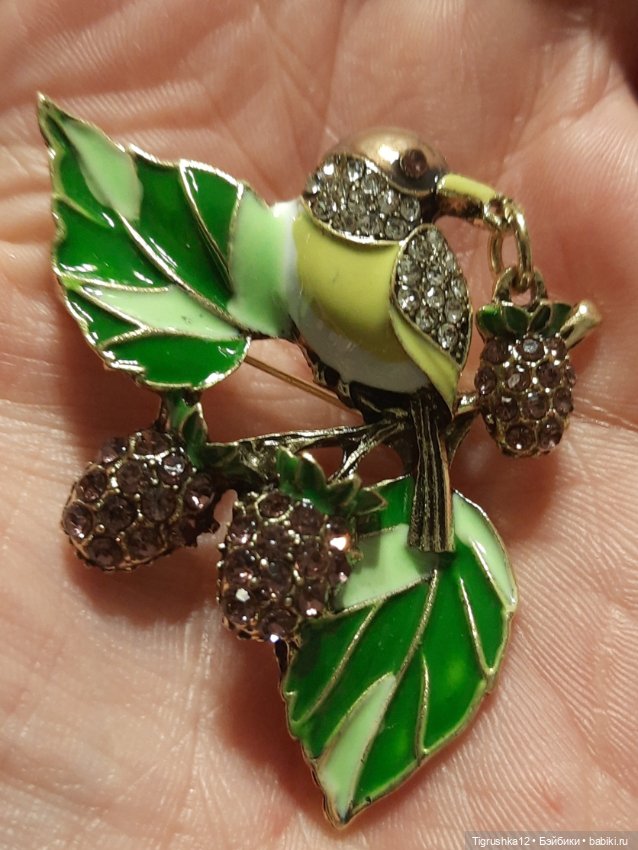 Брошь птичка на ветке — Украшения и очки для кукол