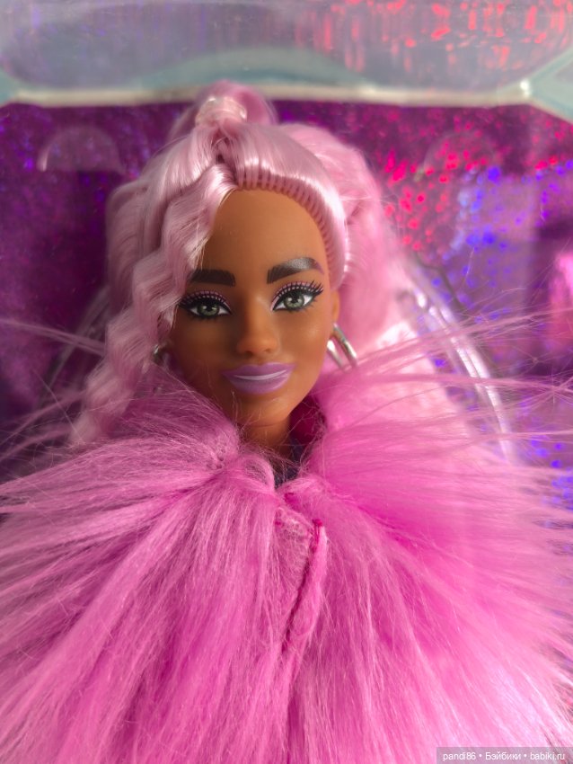 Barbie Extra HGR60 Барби Экстра с розовыми волосами с мопсиком и набором одежды (фото 2)