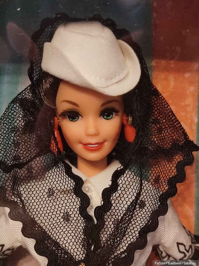 Барби Скарлетт О'Хара в белом платье (фото 5)