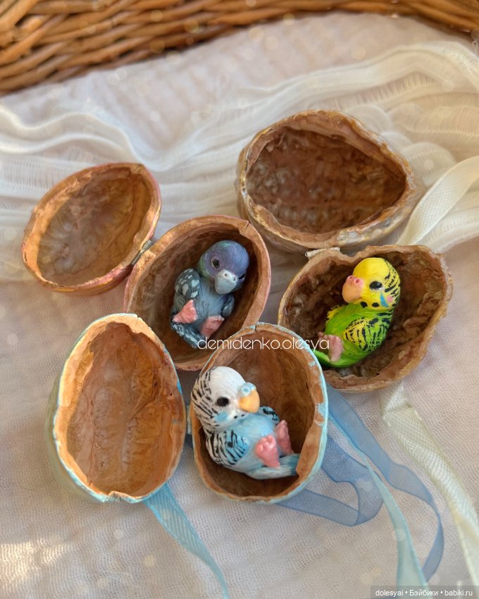 Волнистый попугайчик Мако в орешке (фото 5)