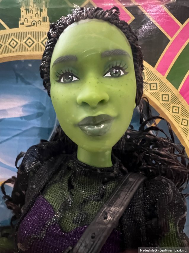 Wicked Elphaba Posability & Removable Ballroom Look (фото 9)