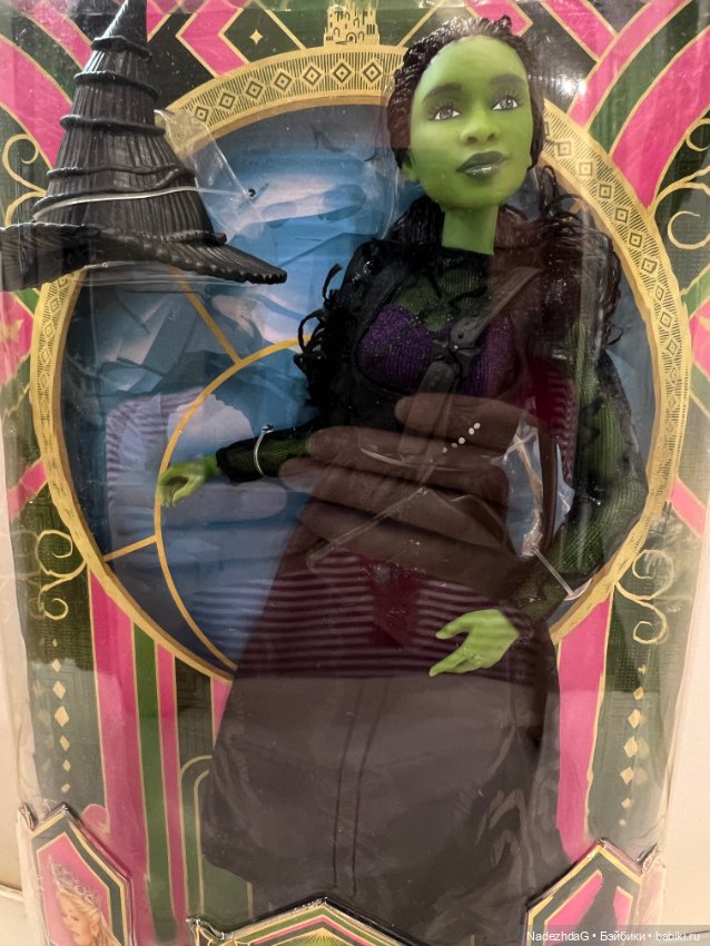 Wicked Elphaba Posability & Removable Ballroom Look (фото 10)