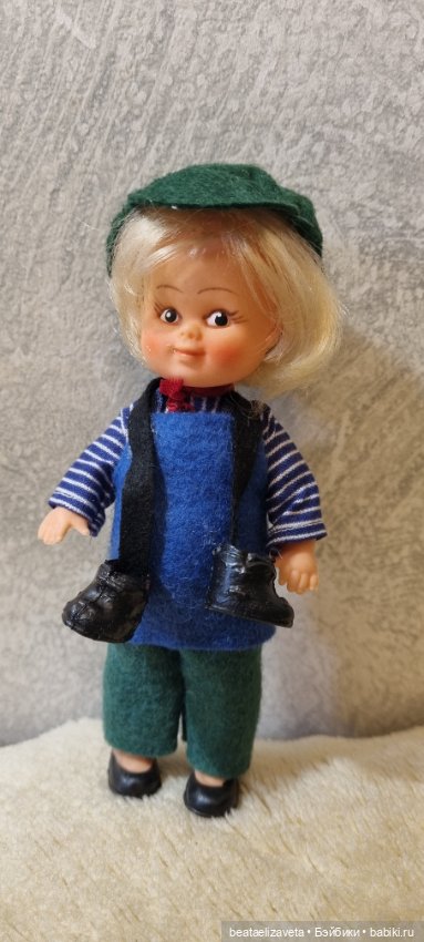 Ari koenigseer puppen" трубочист"