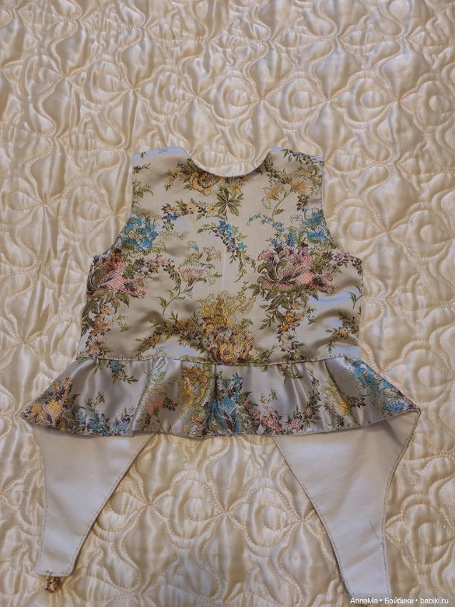 Жаккардовый жилет для большой куклы (фото 2)