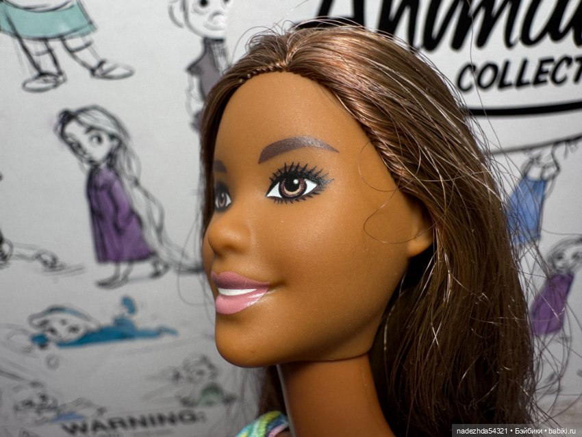 Барби из сета с холодильником на теле Джун (фото 9)