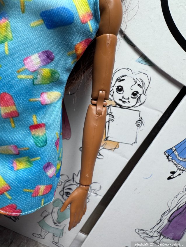 Барби из сета с холодильником на теле Джун (фото 4)