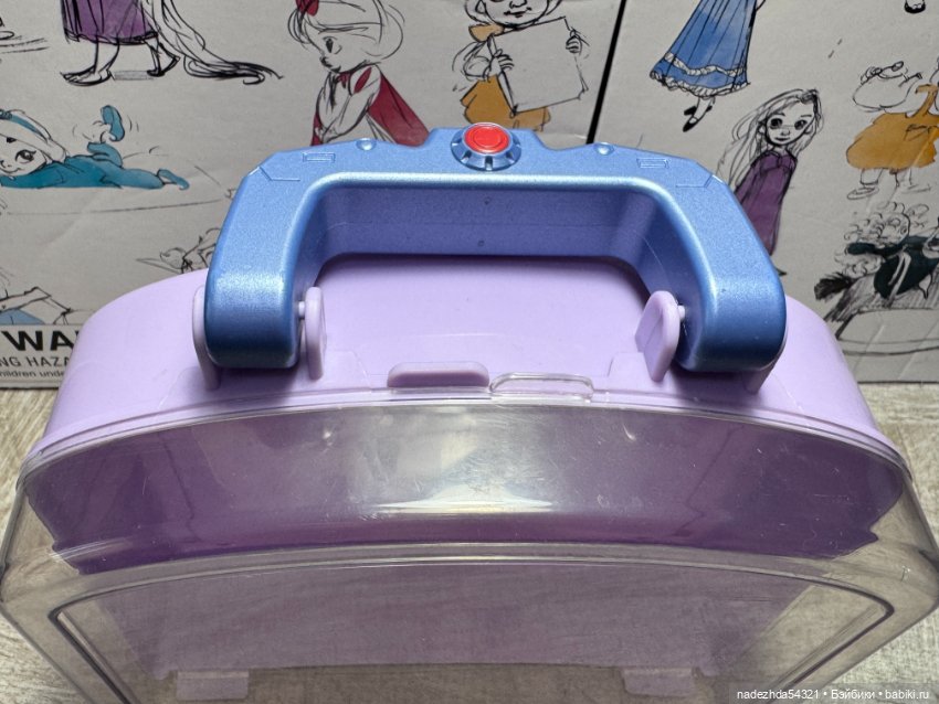 Чемоданчик от Disney Animators (фото 2)