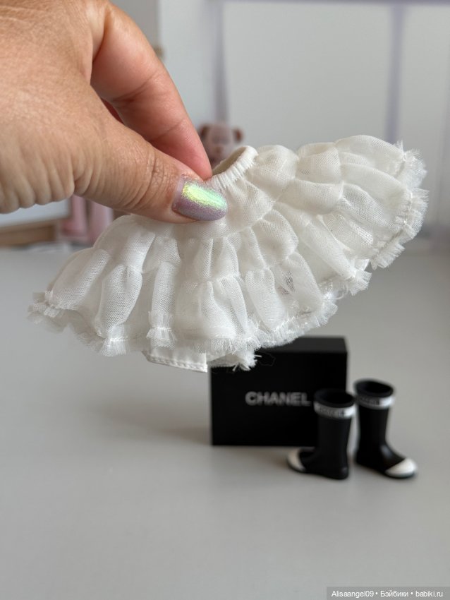 Сапоги Chanel и юбка — Одежда (фото 3)