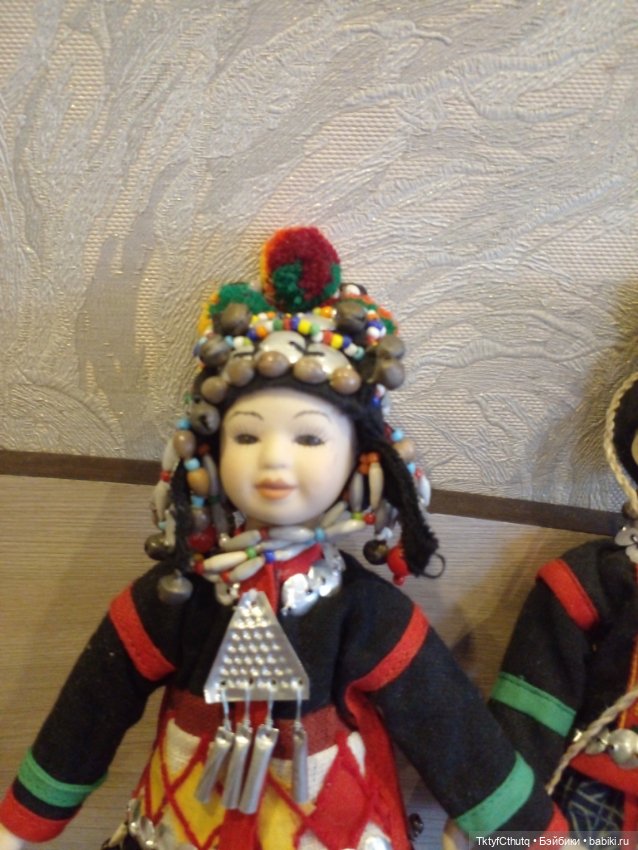 Национальные куклы одним лотом (фото 2)