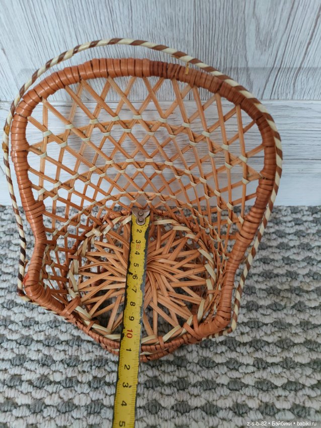 Плетёное кресло для кукол (фото 4)