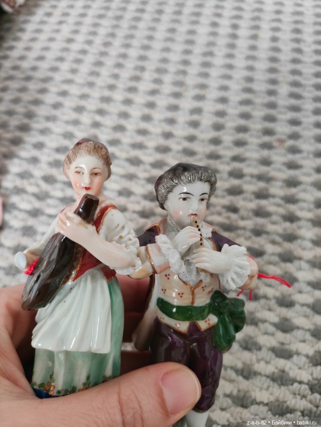 Антикварные Парные статуэтки Volkstedt Музыканты