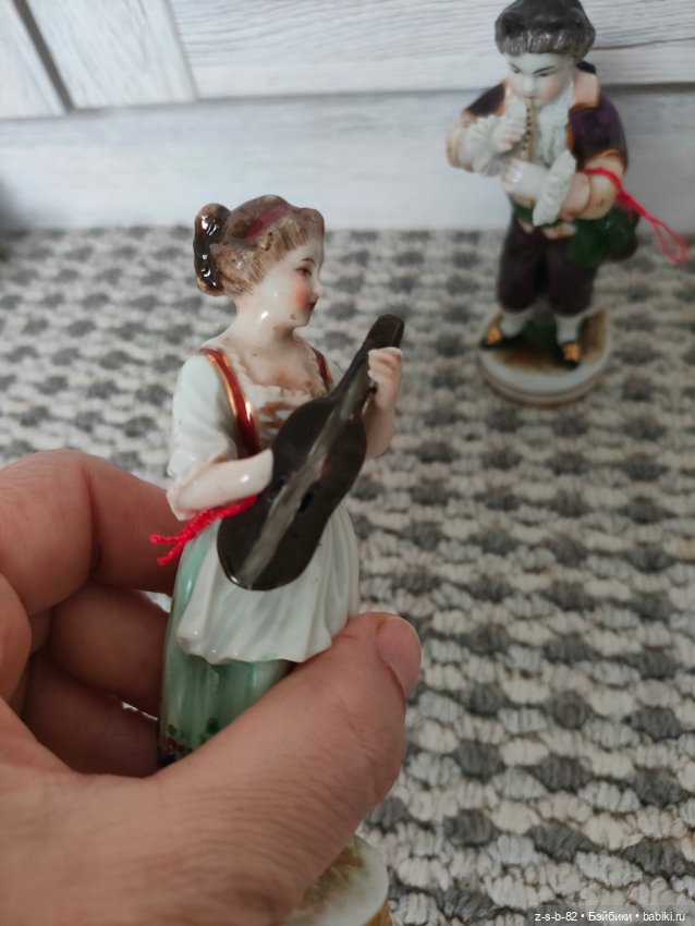 Антикварные Парные статуэтки Volkstedt Музыканты (фото 6)