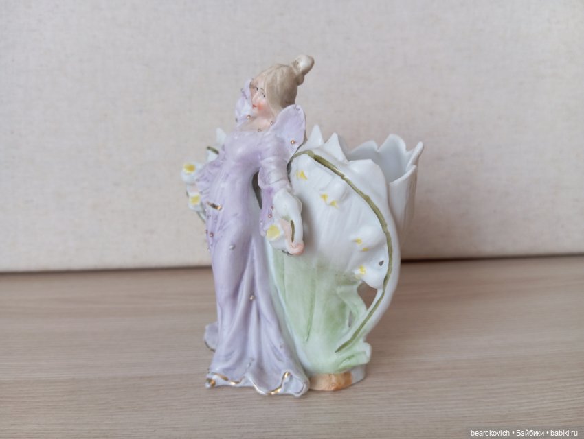 Антикварная фарфоровая миниатюрная вазочка (Германия) (фото 2)