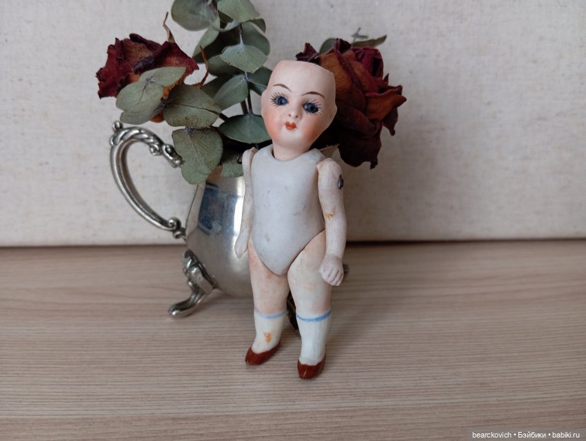 Антикварная фарфоровая куколка (Германия)