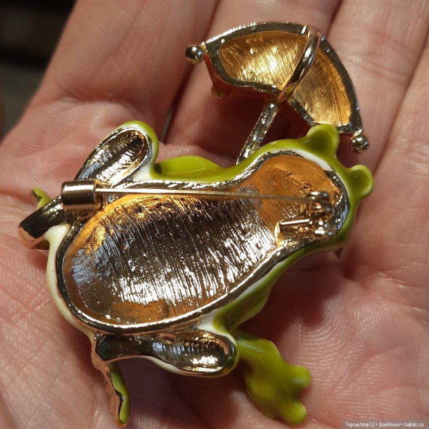 Брошь лягушка с зонтиком — Украшения и очки для кукол (фото 4)