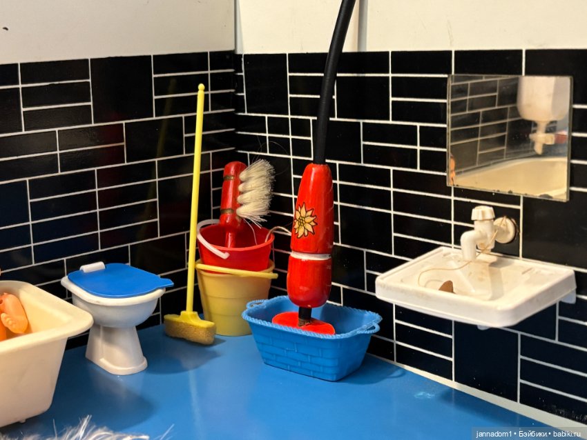 Ванная комната для маленьких куколок, пупсиков, ГДР (фото 2)