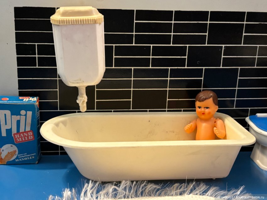 Ванная комната для маленьких куколок, пупсиков, ГДР (фото 3)