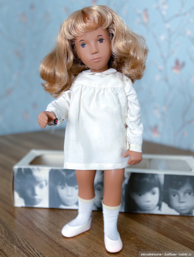 Медовая Саша Sasha Honey blonde hear Silk Dress Sasha doll Morgenthaler