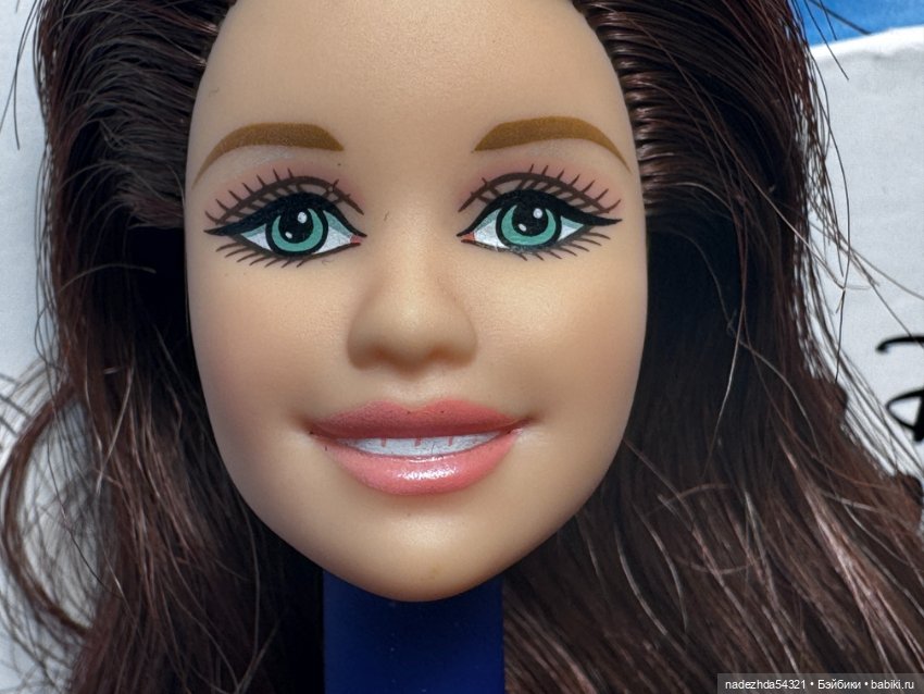 Голова Барби Майли Стюарт (фото 7)