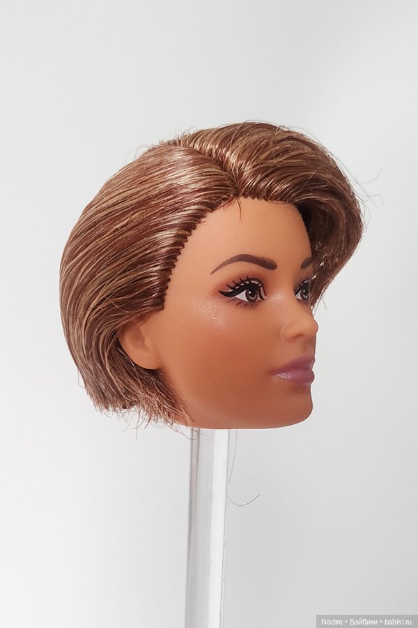 Голова Барби Лукс Виктория с короткой стрижкой (Barbie Looks № 22) (фото 3)