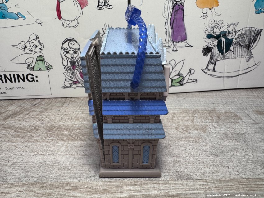 Кукольный домик Эльзы и Анны без аксессуаров Disney Animators' Collection (фото 5)