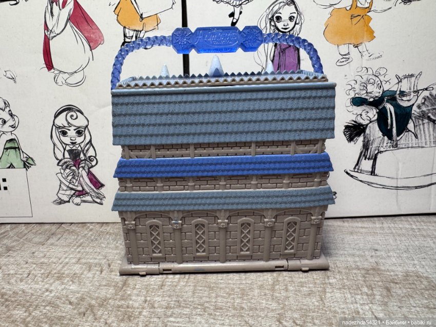 Кукольный домик Эльзы и Анны без аксессуаров Disney Animators' Collection (фото 8)